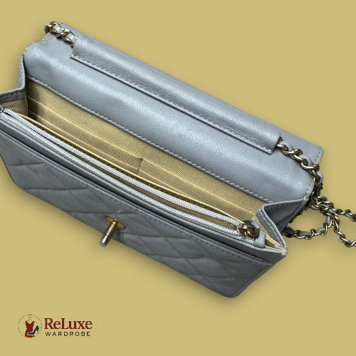 CHANEL Wallet on Chain leather clutch bag