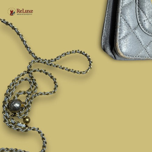 CHANEL Wallet on Chain leather clutch bag