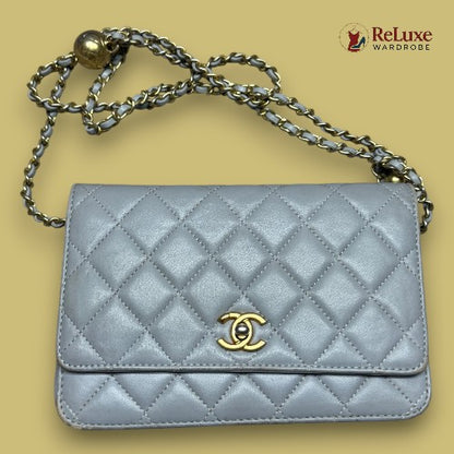 CHANEL Wallet on Chain leather clutch bag
